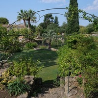 Photo de France - Le Jardin de Saint-Adrien : une oasis de verdure